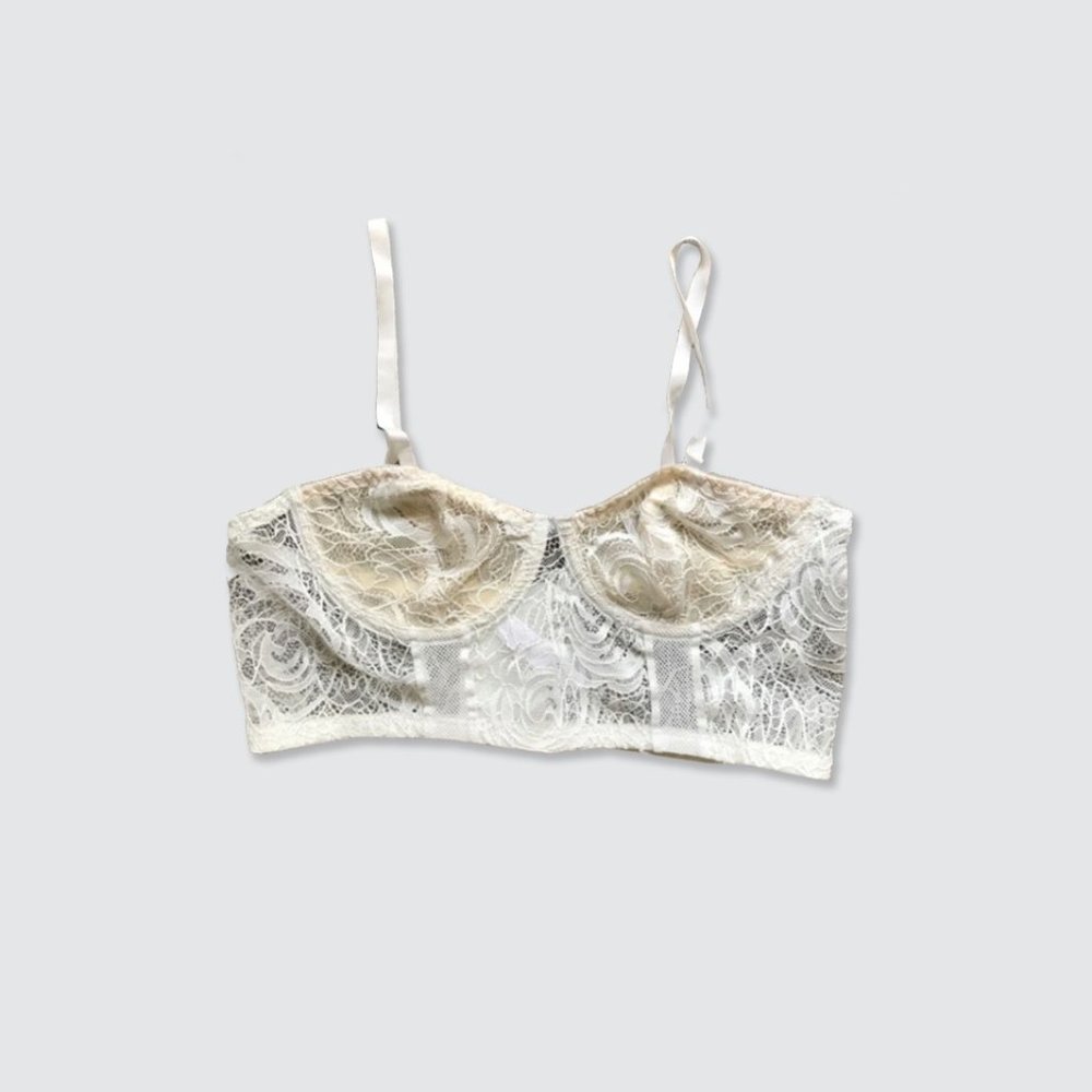 [NWOT] Floral Lace Underwire Bra - White